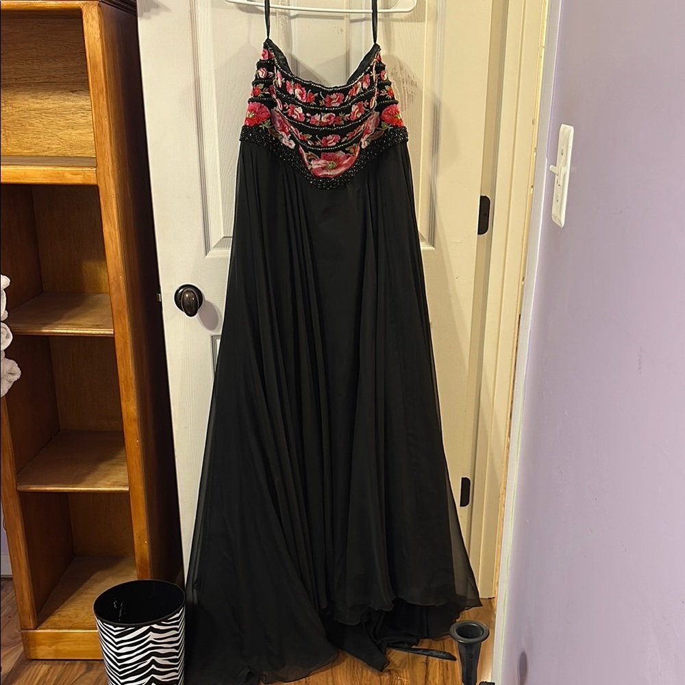 Elegant Black and Floral Strapless Gown
